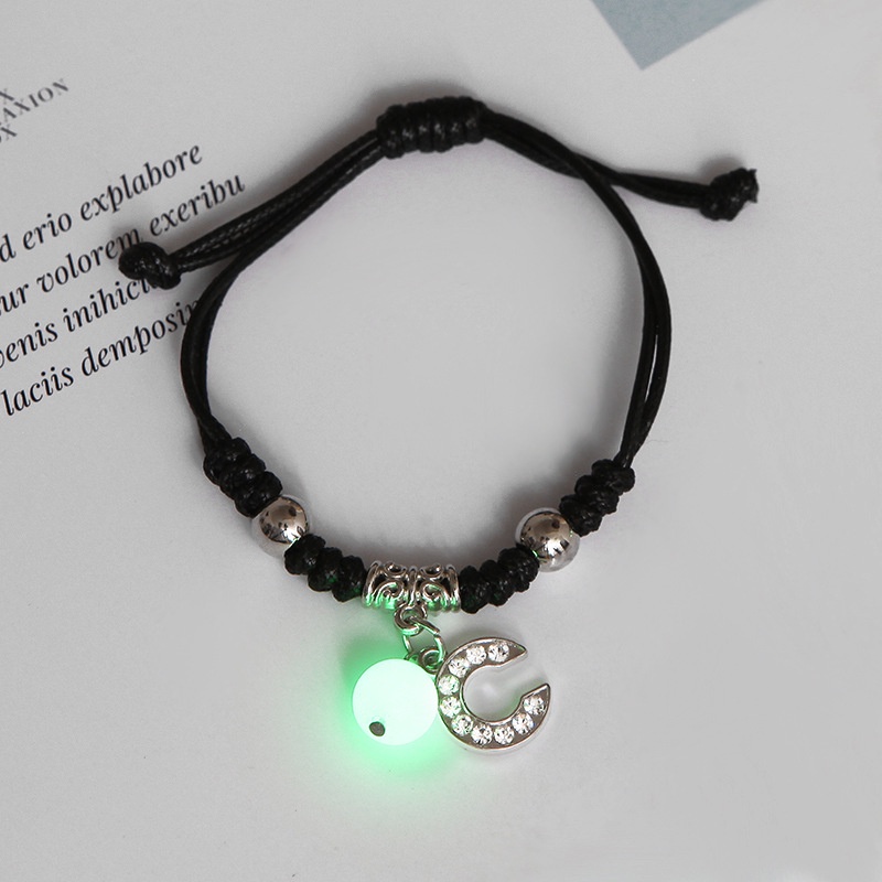 Gelang Tangan Rantai Adjustable Motif 26 Huruf Aksen Zircon Untuk Perhiasan Wanita / Hadiah Ulang Tahun