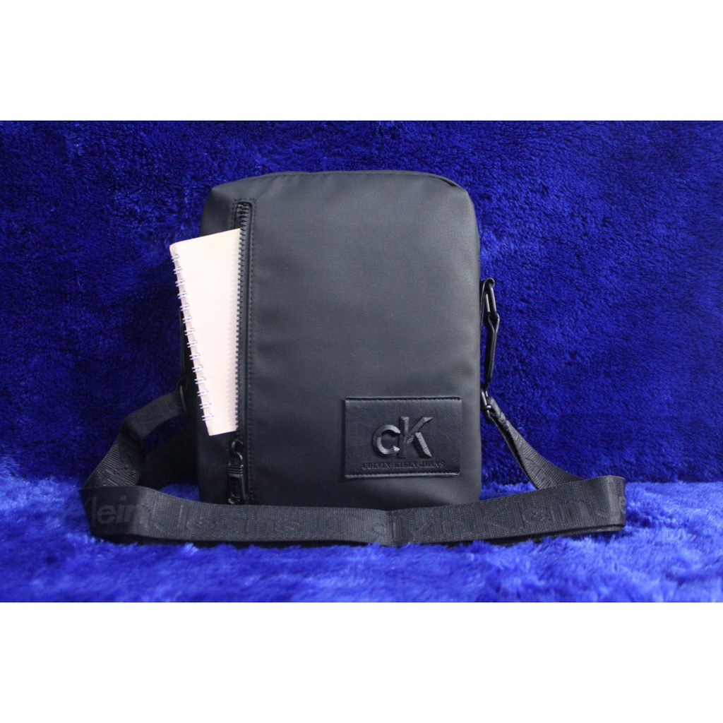 Tas Selempang Calvin Klein Jeans 2020-234