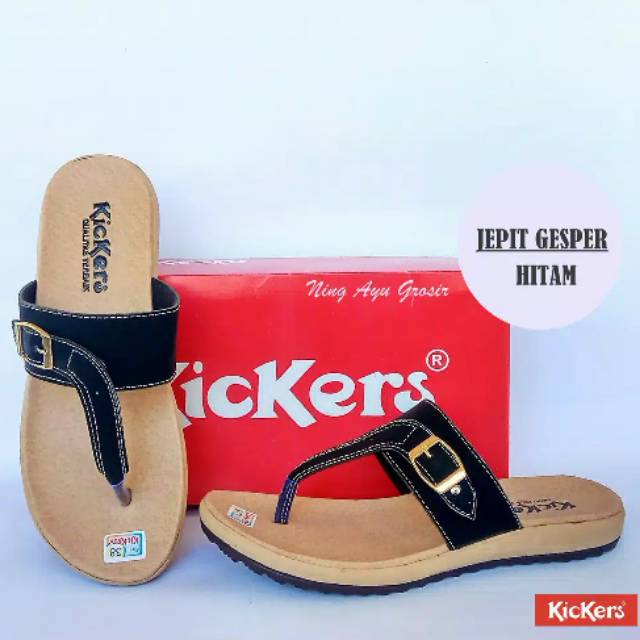 Sandal jepit gesper wanita KICKERS