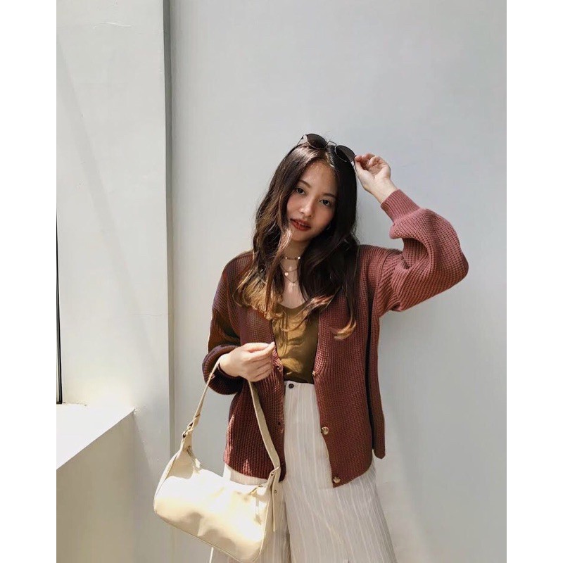 Lila Crop Cardigan Rajut Premium Tebal Cardigan Kancing Oversize-Caramel