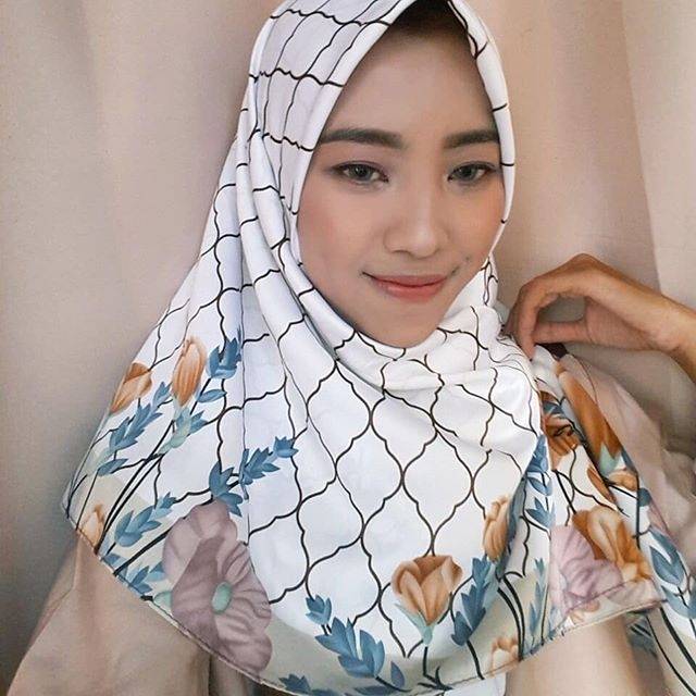 Hijab Dafanya