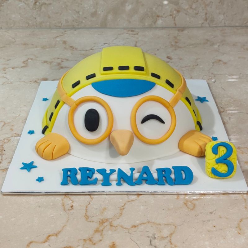 

Pororo Pinata Smash Cake