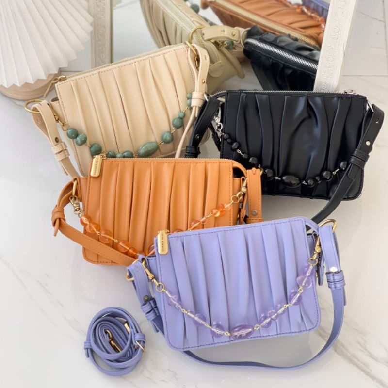 TAS CHARLES AND KEITH NEW ARRIVAL BINJAI SHOP 11