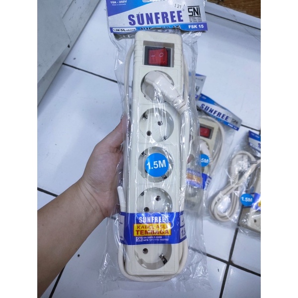 Stop kontak merk Sunfree 1.5meter/sunfree SNIJupiter 55/Colokan kabel multifungsi