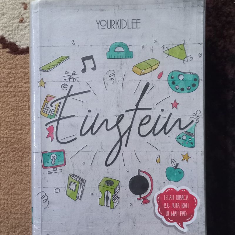 [PRELOVED] Einstein - Yourkidlee (WATTPAD)