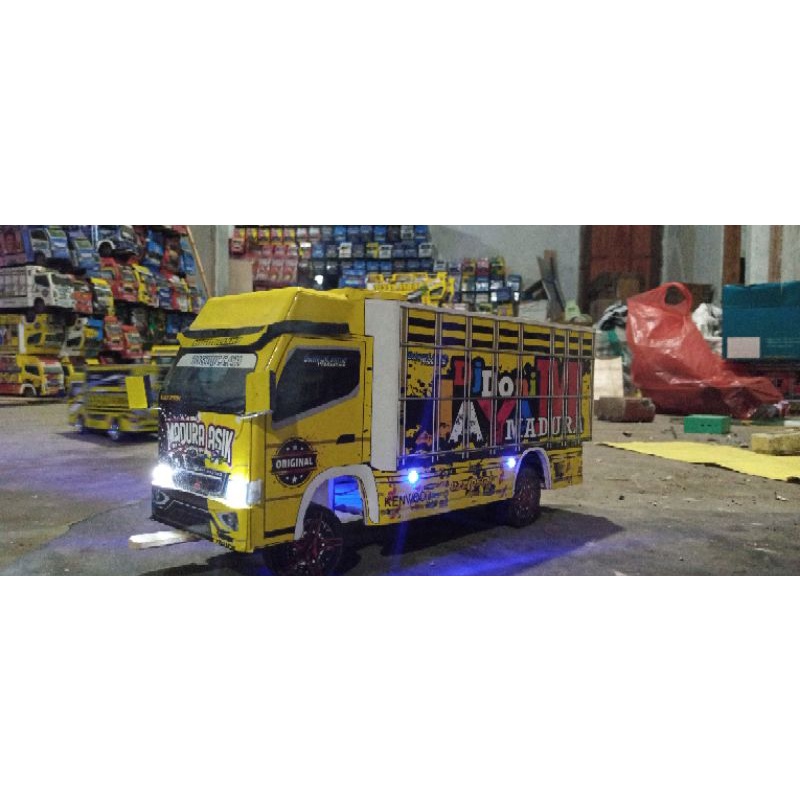 miniatur truk oleng madura asyik full lampu LED