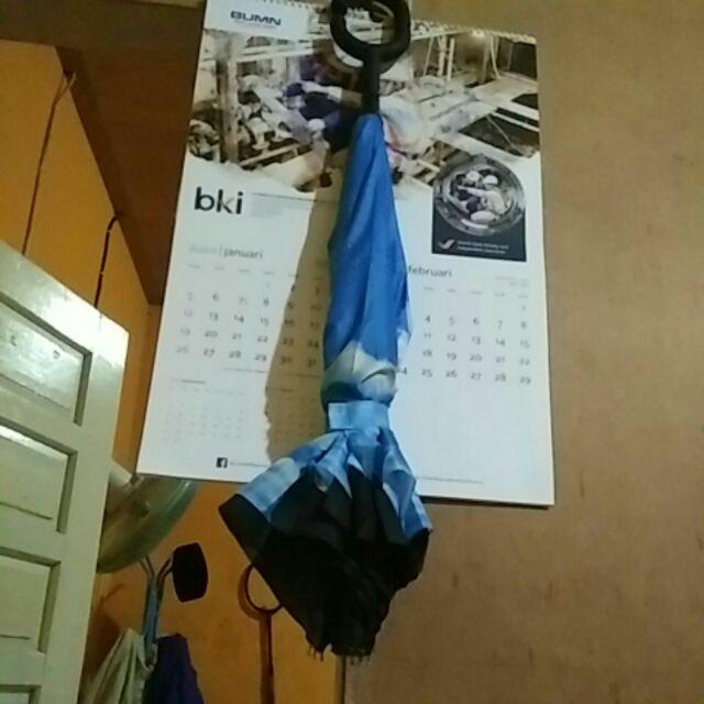 Payung Terbalik Besar 2 Lapis Kain Gagang C Reverse Umbrella Kazbrella Motif