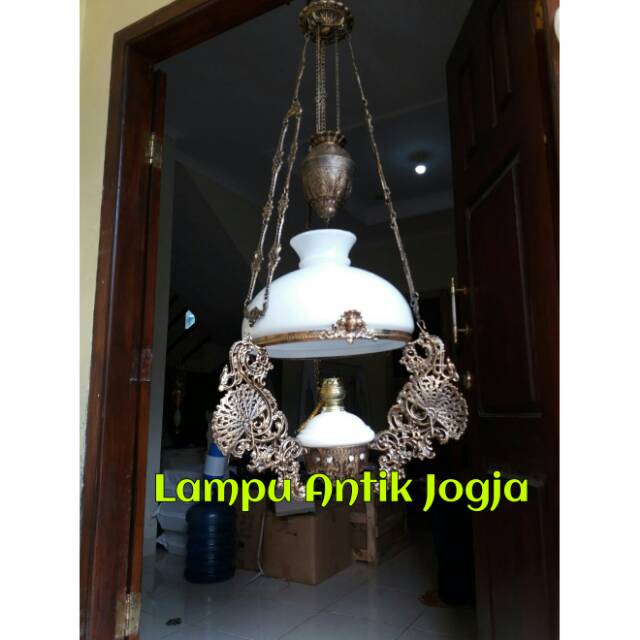 LAMPU GANTUNG ANTIK BETAWI