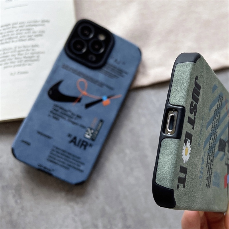 Soft case Pelindung Tahan Banting Desain Sepatu Rusak Untuk iphone 11 pro max 14 12 13 pro max X Xs max XR 78 plus se2020