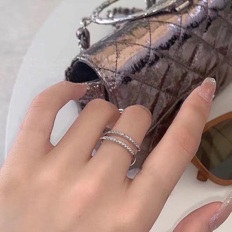 Cincin Jari Desain Hello Kitty Aksen Berlian Untuk Wanita