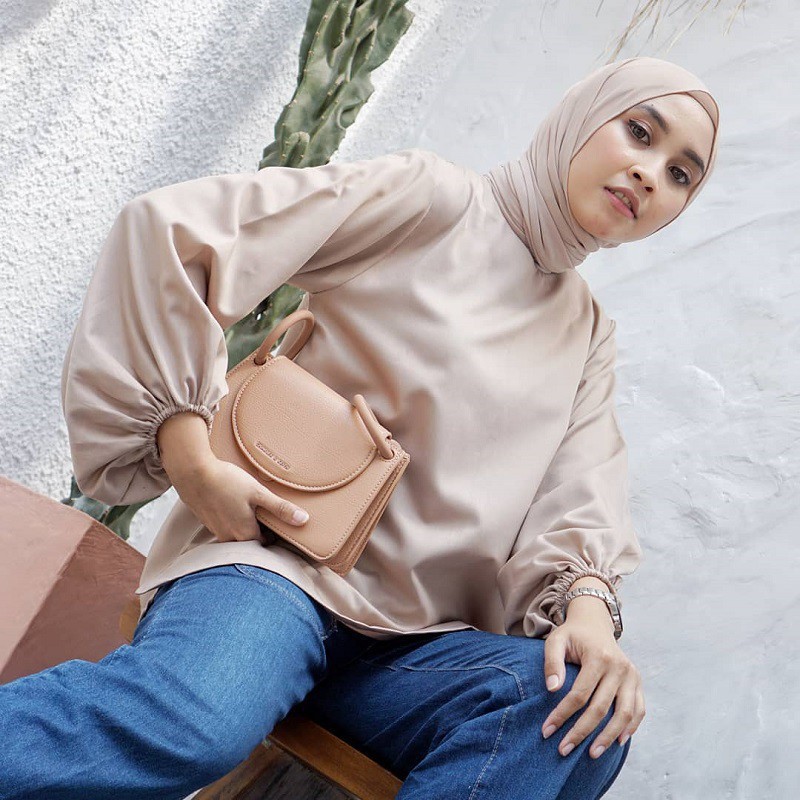 LUCIA BLOUSE / PAKAIAN WANITA - ATASAN WANITA TERLARIS  / BLOUSE WANITA POLOS LENGAN PANJANG