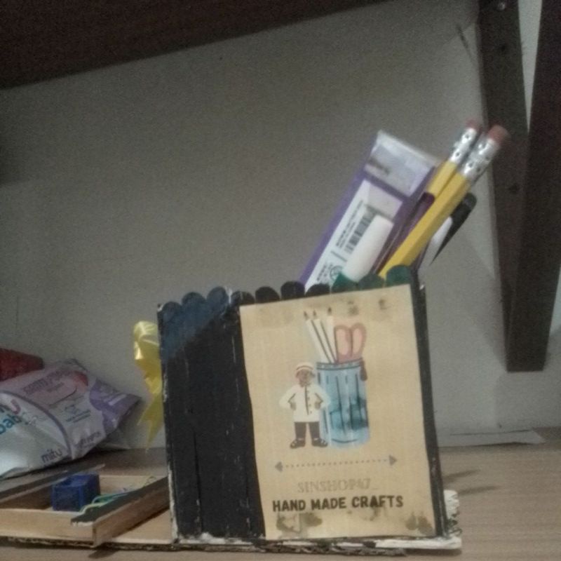 Rak Pensil