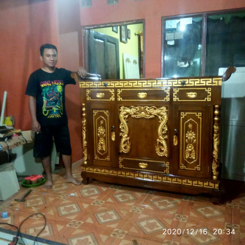 meja altar sembayang ukir naga/meja altar jati