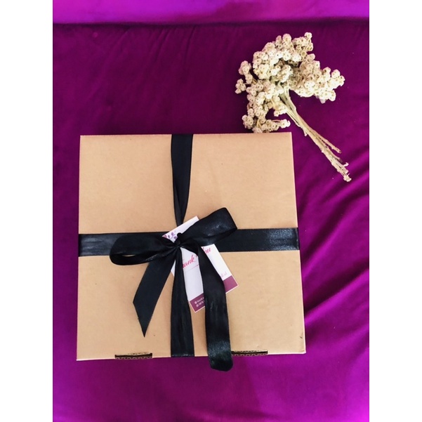 

Gift Box Hampers