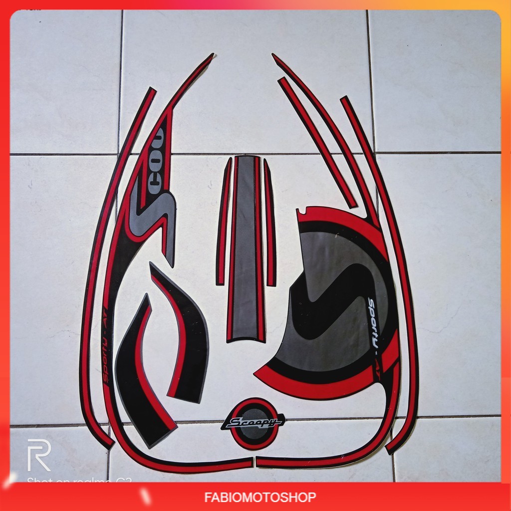 STIKER STRIPING MOTOR HONDA SCOOPY FI 2013 HITAM
