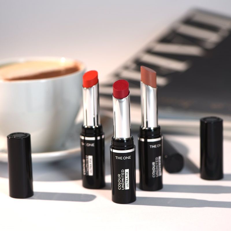 The One Colour Unlimited Ultra Fix Lipstick