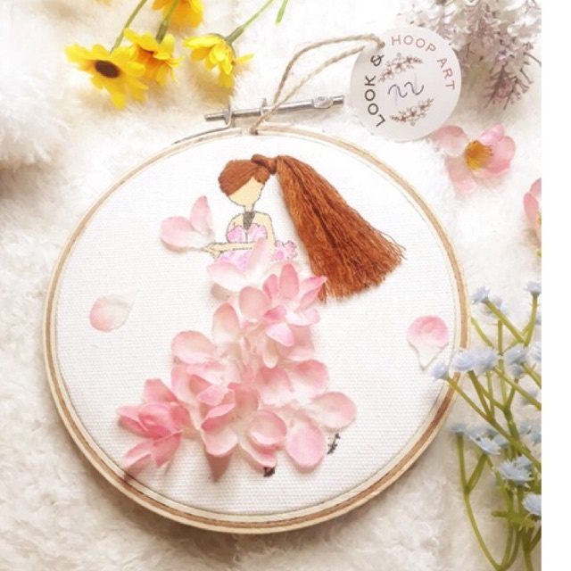 Dekorasi Dinding Hoop Art Sakura Girl/ Hiasan Dinding Hoop Art / Embroidery Hoop Art