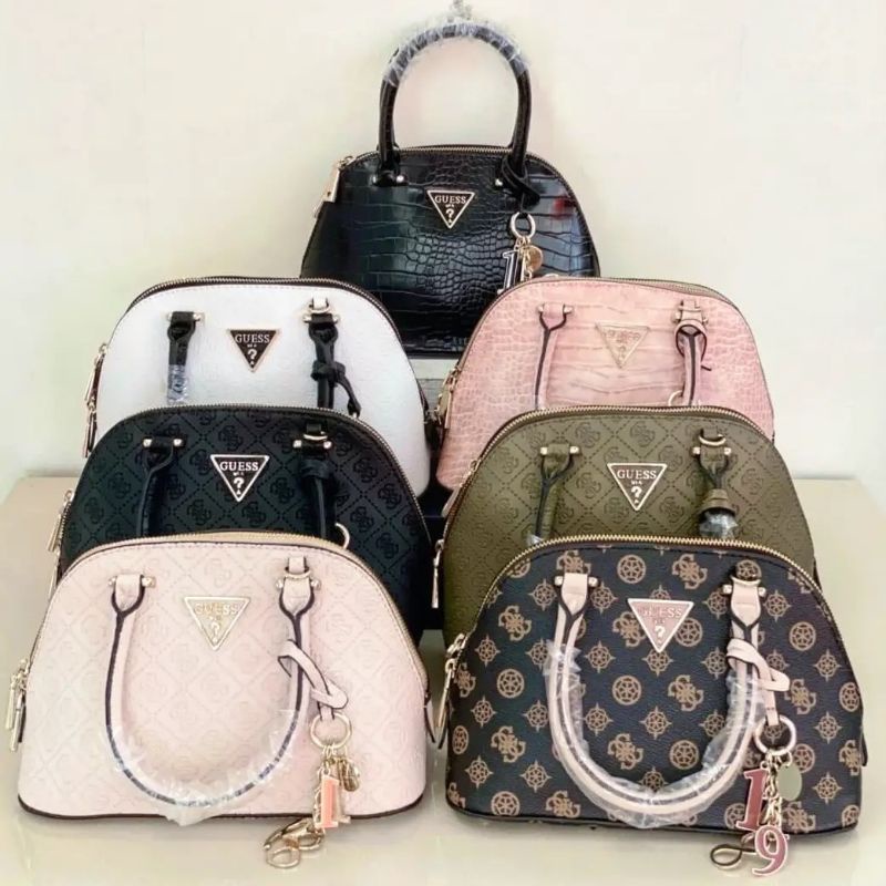 GUESSS Maddy Peony Satchel