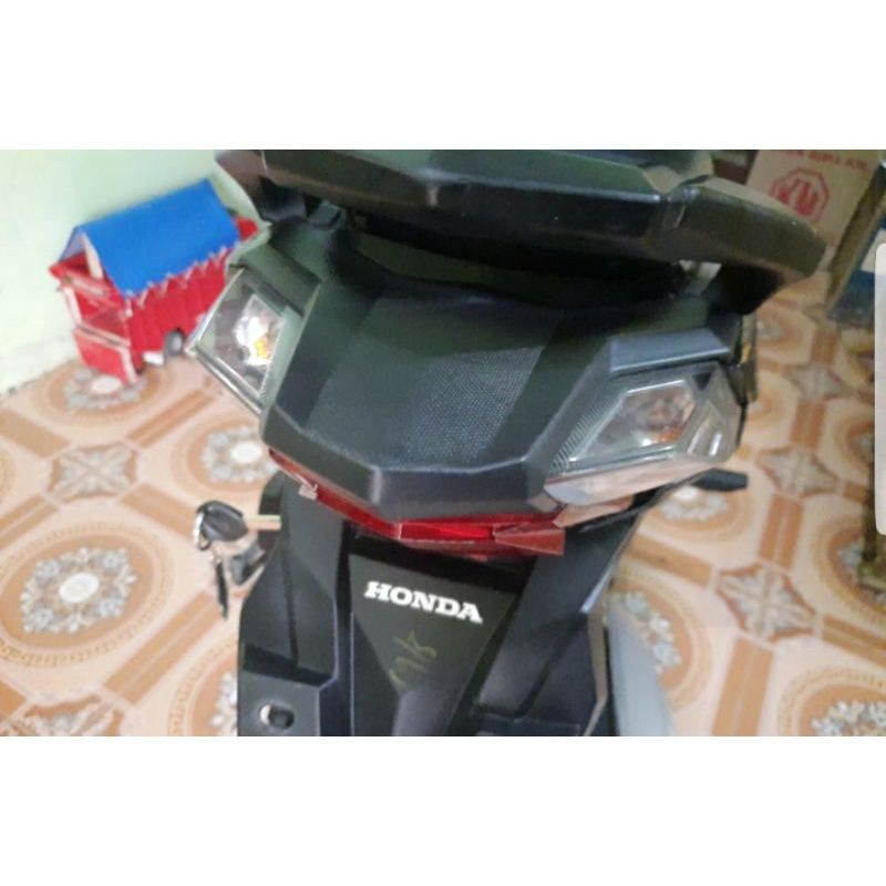 Cover Tail atau cover tutup pet stop lampu belakang Beat New 2016 2017 atau Beat Eco Beat Street