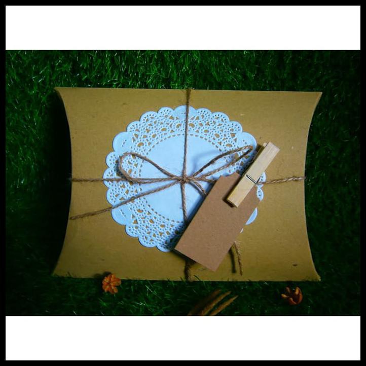 

Promo Special Paket Lengkap Pillow Box/Kotak Kado 300 Gr,Ukuran Plt 26 X 20 X 6Cm