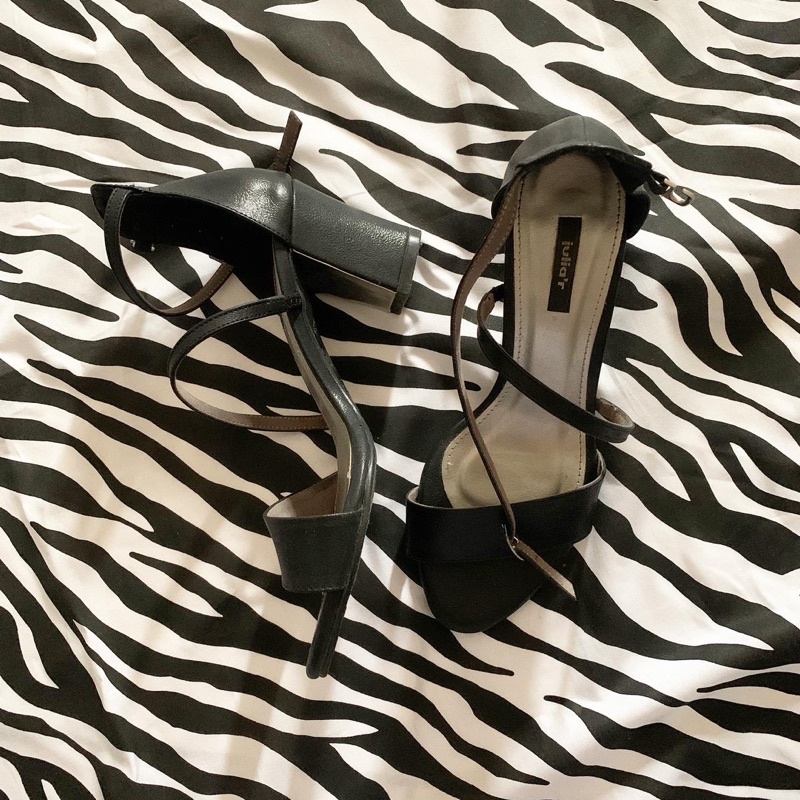 JULIAR CHUNKY HEELS PRELOVED MURAH