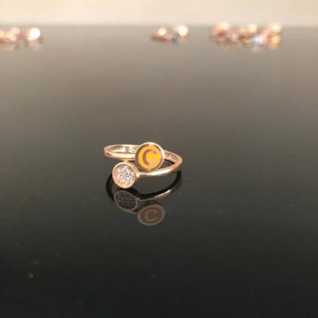 Cincin huruf C Orange kadar 375