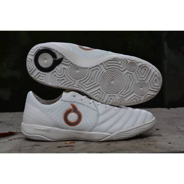 ORTUSEIGHT JOGOSALA VOLTA SNOW