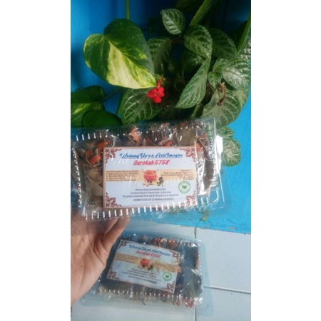 

Wedang Uwuh Asli Imogiri Murah Berkhasiat 10's Lengkap Jahe dan Gula Batu