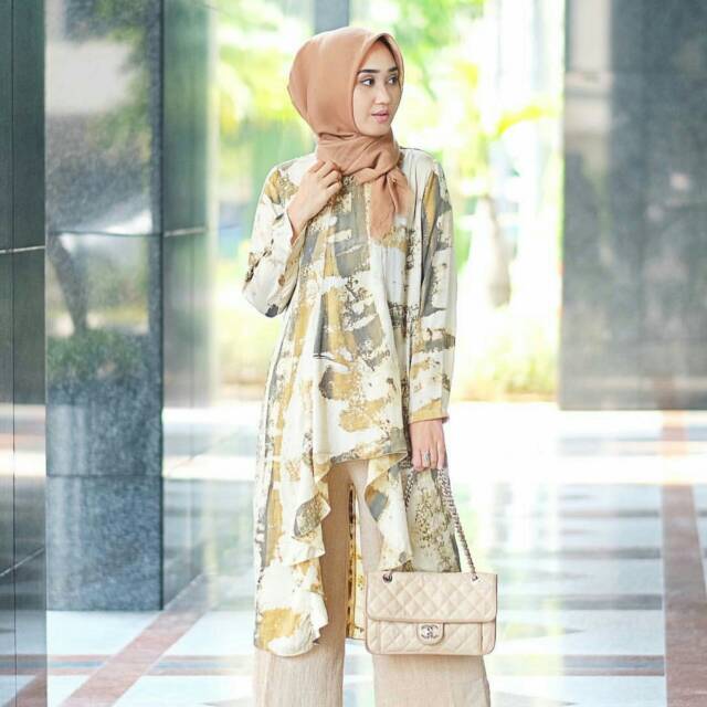 7700 Model Baju Batik Dian Pelangi Terbaru