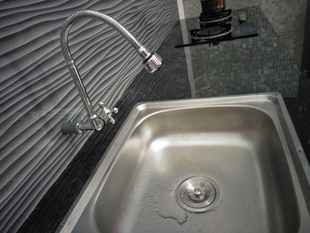 Kran Air Cuci Piring Leher Angsa Tembok Fleksibel Sk00375g