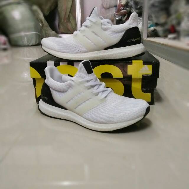 Sepatu wanita adidas ultra boost premium warna putih