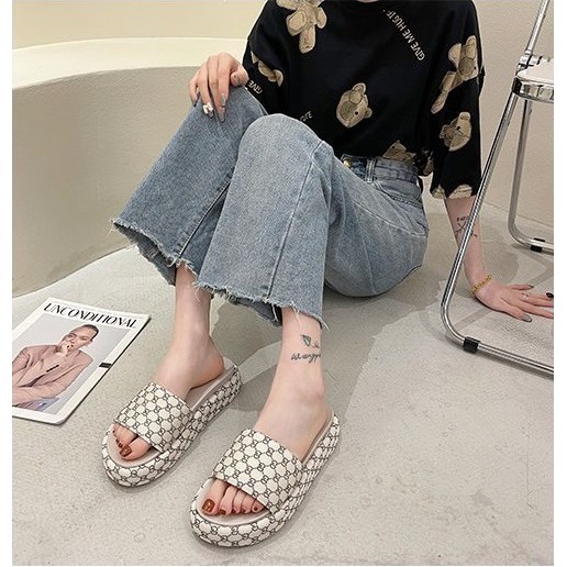 RYX - Lazy Comfortable Sandal Slipper Cocok Untuk Daily / Sandal Mandi - Ori Import