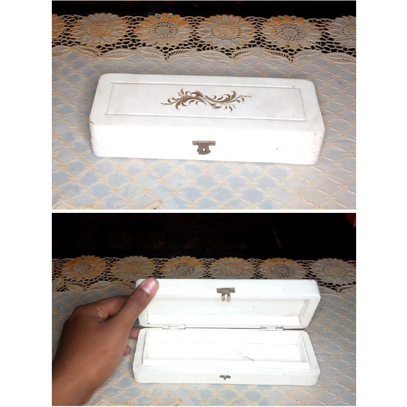 

KOTAK PENSIL LEPAK KAYU VINTAGE LAWAS Model Engsel