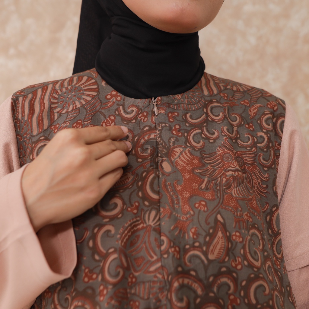 FITTINGROOM11 Blouse Batik - Oleander Batik Bunga