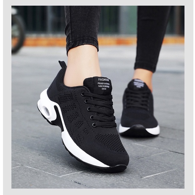 Sepatu Jogging Running Spatu Wanita Olahraga Model Korea Terbaru Sneakers Cewek SP-159