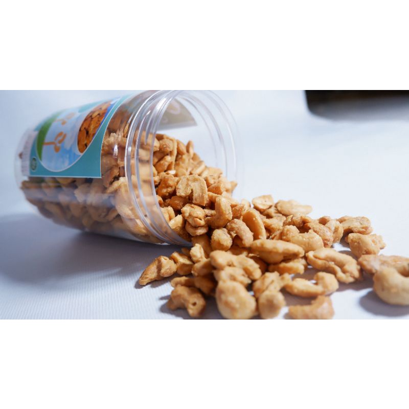 

Kacang Mente Crispy 300 gr Toples