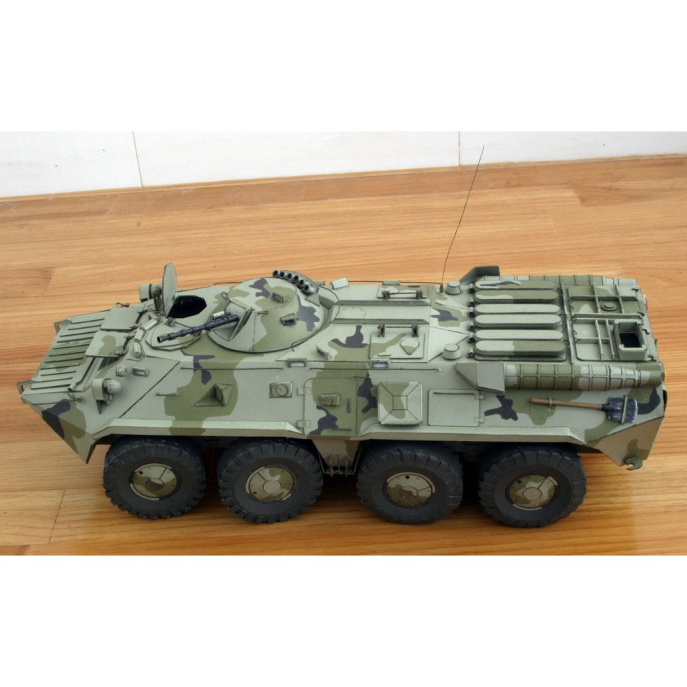 DIY Model Kertas Militer Modern Kendaraan Angkut Personel Uni Soviet BTR-80