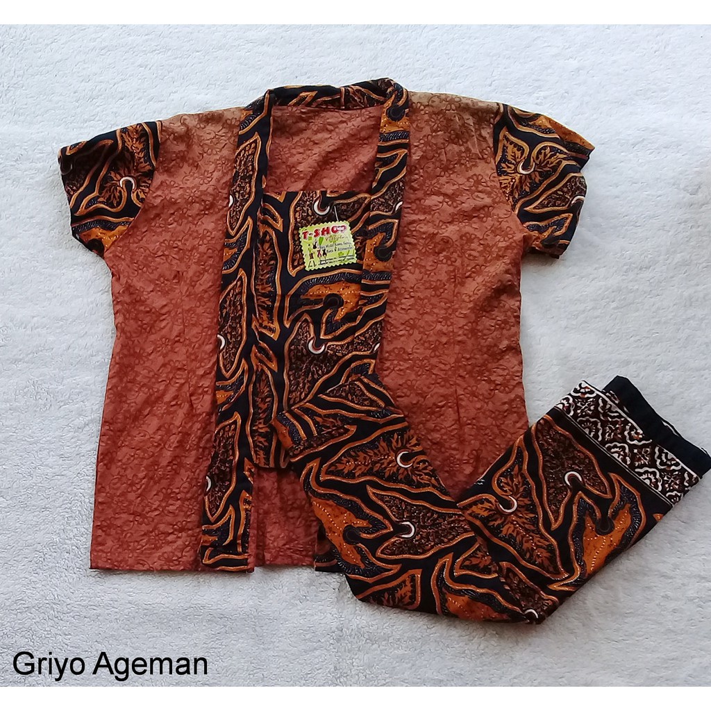 Setelan Batik Coklat