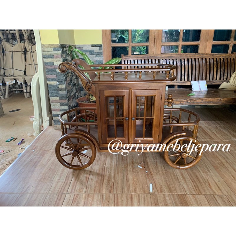 Kereta dorong kayu / meja teh / trolley