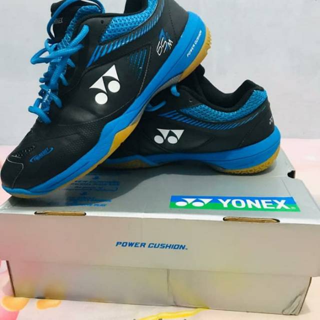 Sepatu yonex shb 65 zm2 second