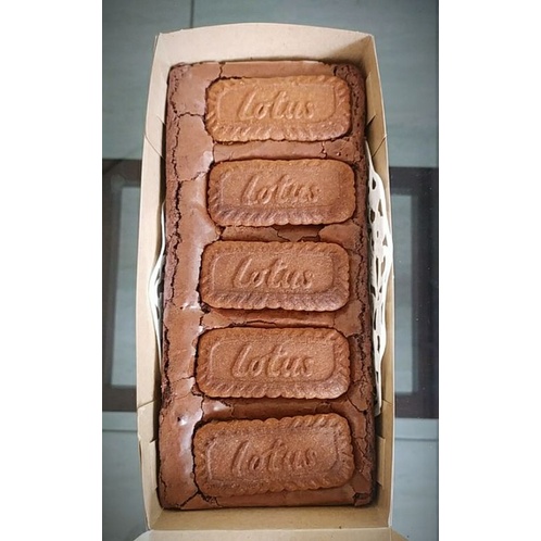 

brownies panggang topping single/brownies kotak
