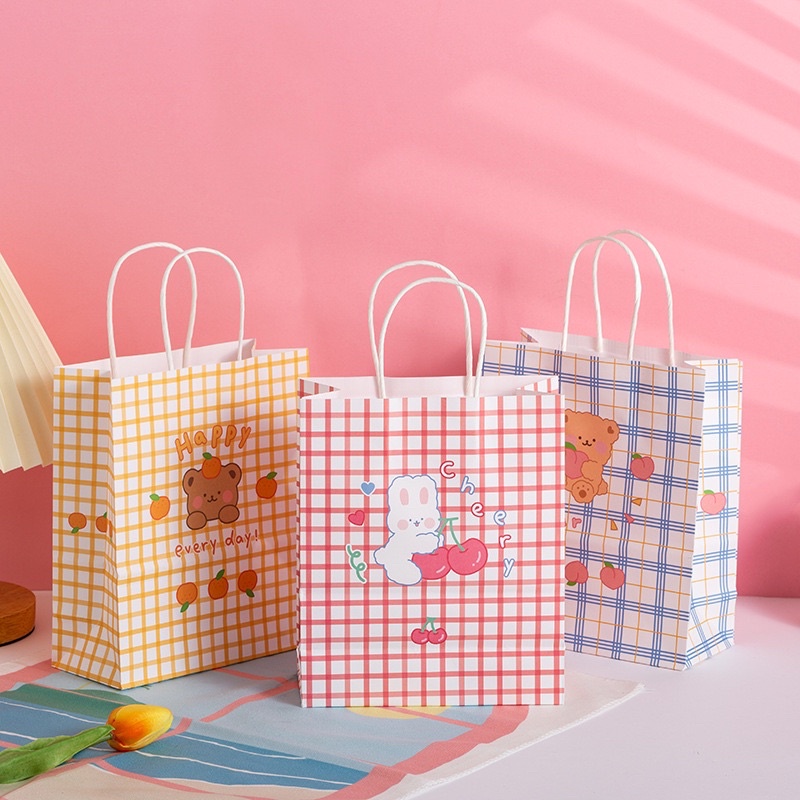 

Paper Bag Gift Kertas Kantong Bingkisan Hadiah Bungkus Kado Tas Mini Lucu Aesthetic Import Papper Plastik Tentengan Wrap Karakter Kotak Bear Rabbit Pastel Lucu Cute #pb03