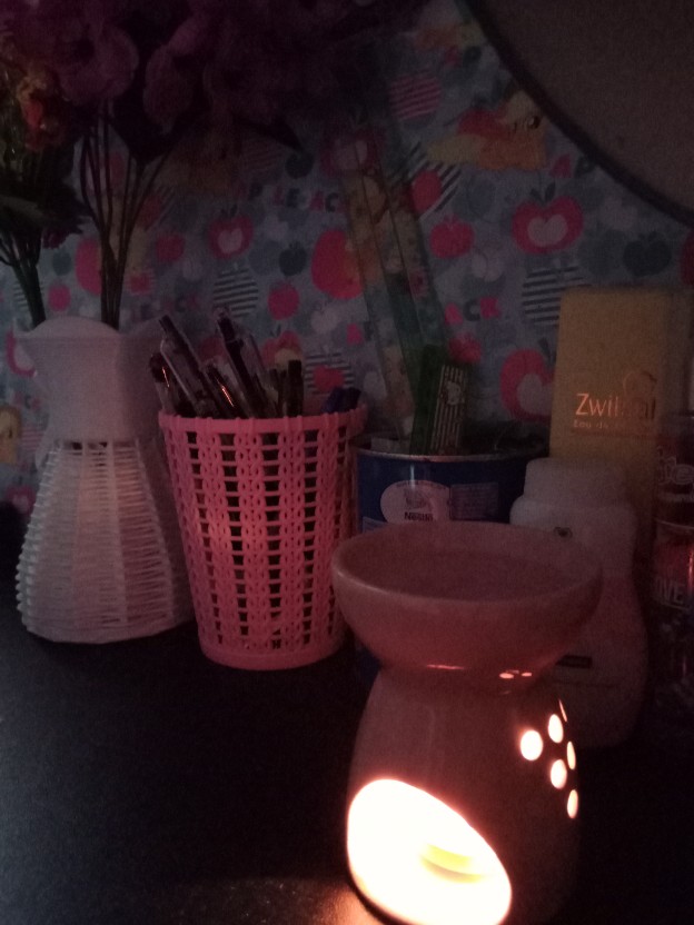 Tungku Aromaterapi Keramik Full Glasir