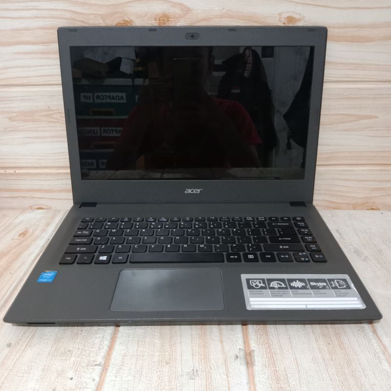 acer e5-473 i3-4005 4gb/500gb nvidia 930m second