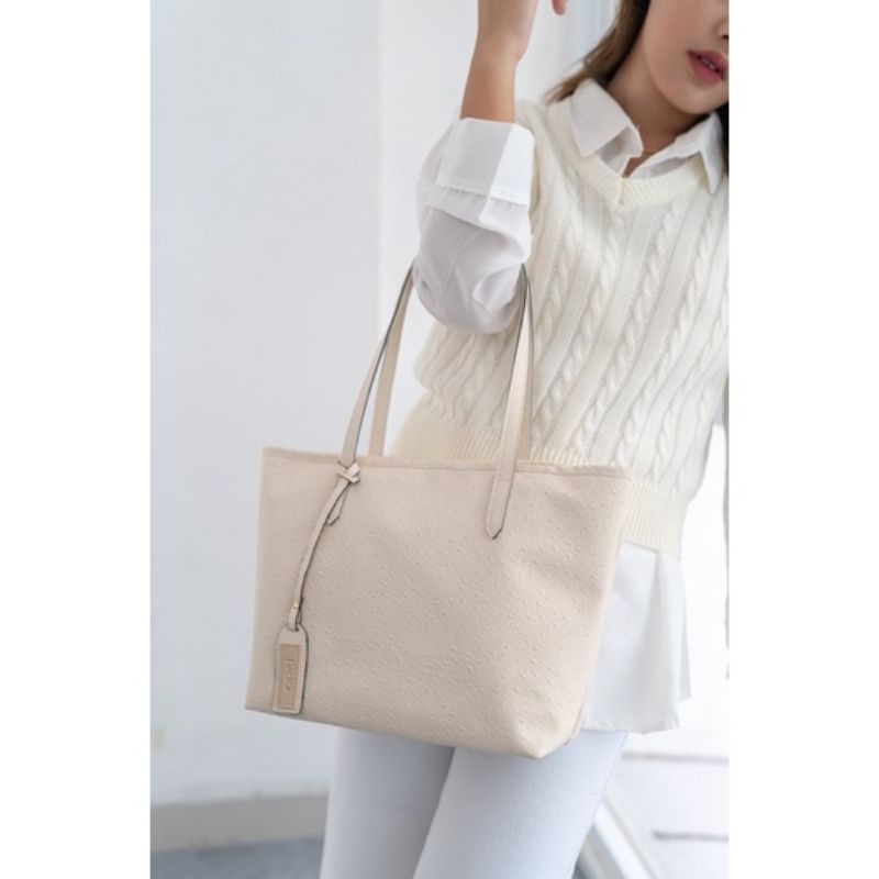 TOTEBAG FLICKA KODE W 27 IVORY (FREE DUST BAG)
