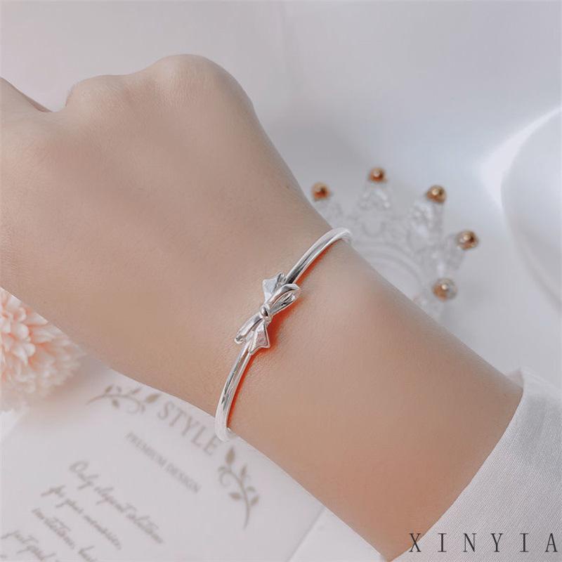 Gelang Model Terbuka Desain Pita Untuk Wanita