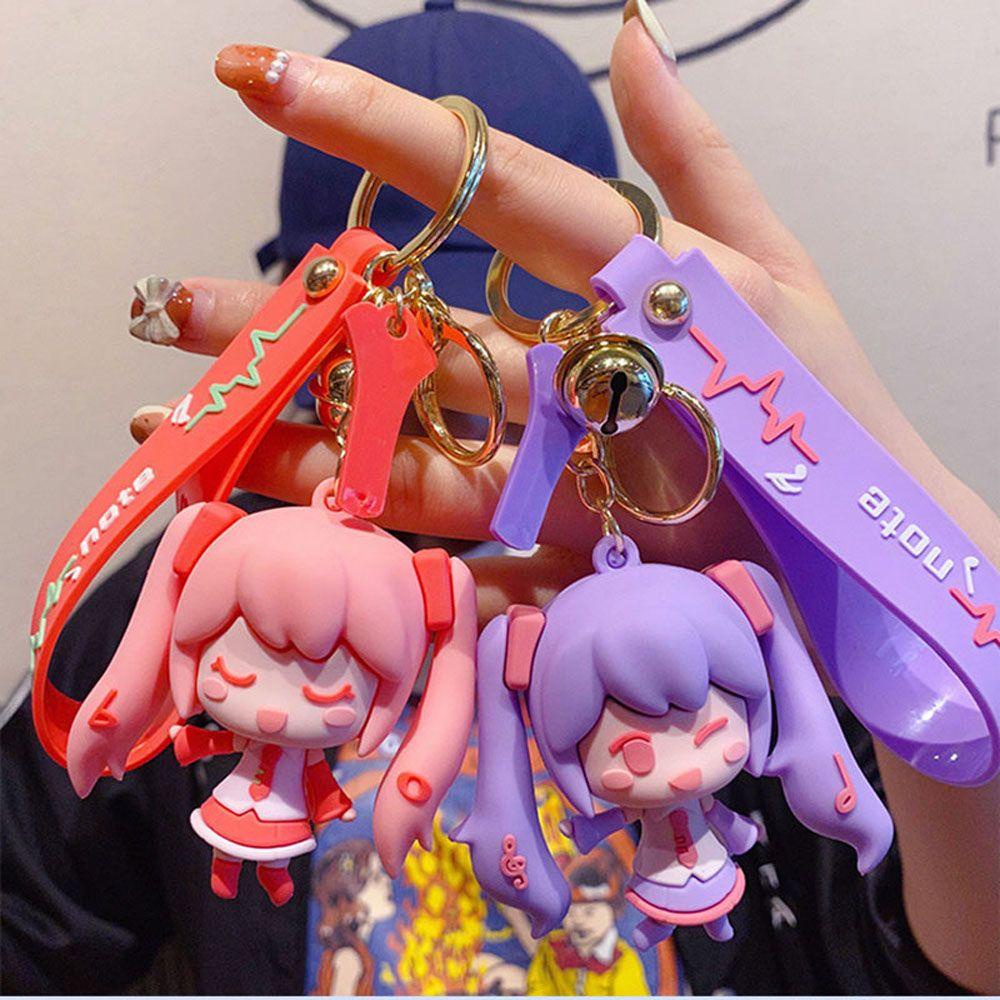 NEEDWAY Miku Hatsune Gantungan Kunci Liontin Hadiah Anime Jepang Scultures Gantungan Kunci Mobil Darah Panas Anime Key Ring