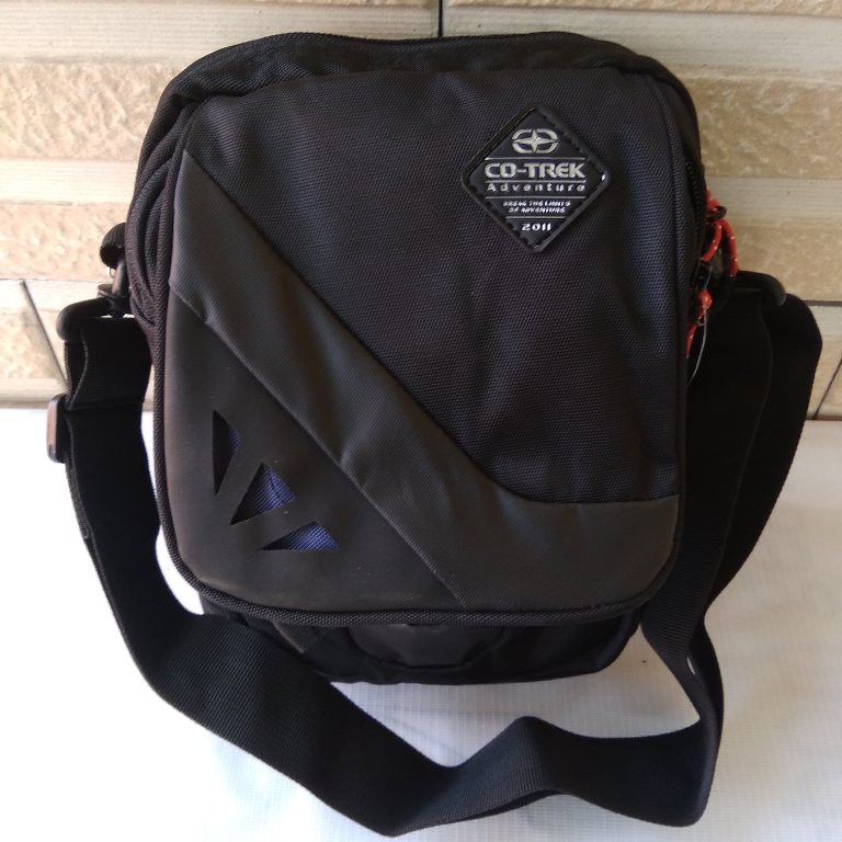 Tas Selempang Cotrek Oracle Travel Pouch Tas Selempang Outdoor Included Rain Cover Bahan Cordura