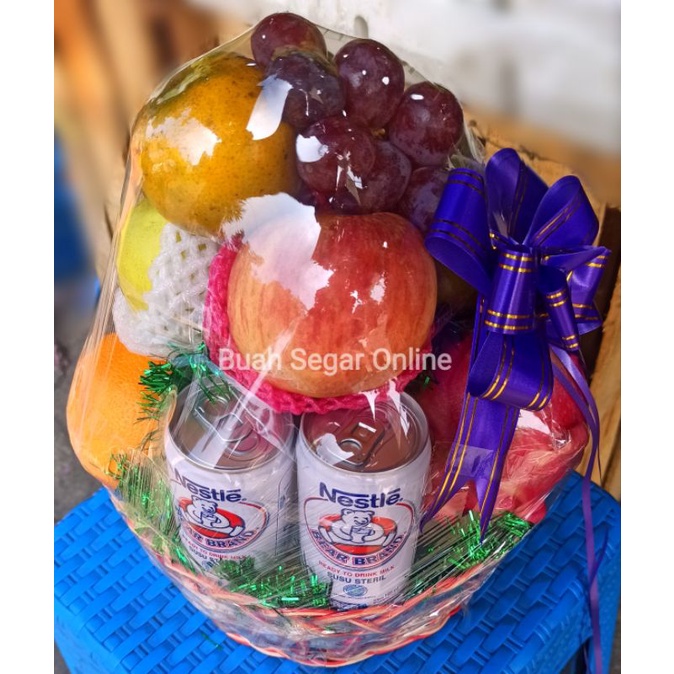 

Parcel Buah dengan Susu untuk Orang Sakit