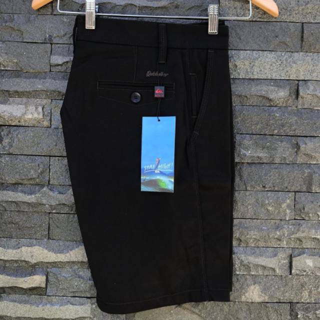 Celana pendek distro quiksilver